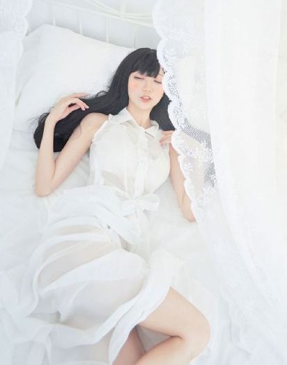 少妇人妻喷水久久自慰_超清高清免费观看